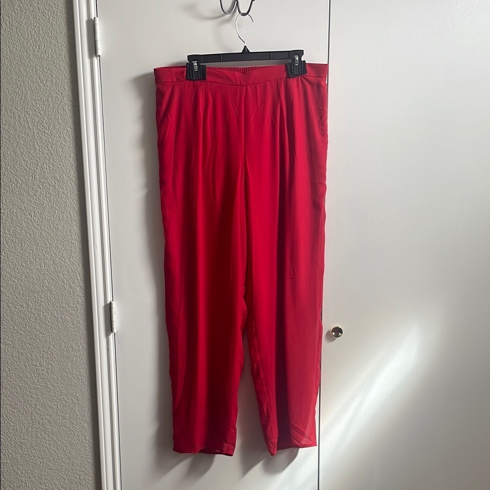 Elegant Red Two-Piece Set - Picture 3 of 6